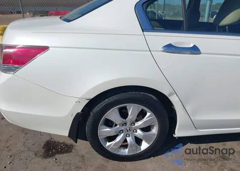 2008 Honda Accord 3.5 Ex-L from USA, damaged, VIN 1HGCS22818A011084